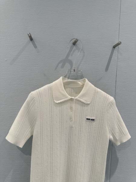 2026年2月26日入荷早春新作MiuMiu半袖 tシャツファッション/誕生日プレゼント/贈り物 can工場