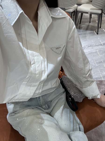 2026年2月26日入荷早春新作Pradaシャツファッション/誕生日プレゼント/贈り物 can工場