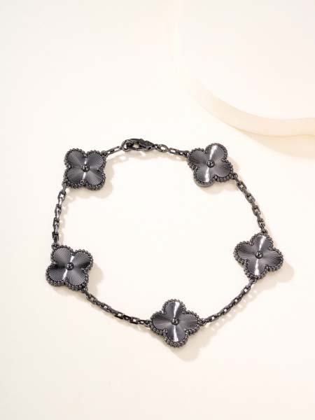 2026年2月1日入荷新品van cleef & arpel...