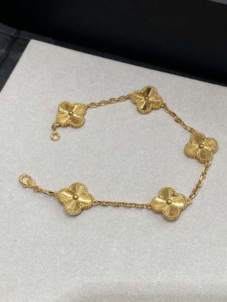 2026年2月1日入荷新品van cleef & arpel...