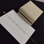 2026年2月1日入荷新品van cleef & arpelsブレスレットギフト/誕生日/記念品/アクセサリーxin工場