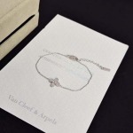 2026年2月1日入荷新品van cleef & arpelsブレスレットギフト/誕生日/記念品/アクセサリーxin工場