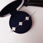 2026年2月1日入荷新品van cleef & arpelsブレスレットギフト/誕生日/記念品/アクセサリーxin工場