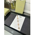 2026年2月1日入荷新品van cleef & arpelsブレスレットギフト/誕生日/記念品/アクセサリーxin工場