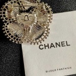 2026年2月2日入荷新品シャネルブローチギフト/誕生日/記念品/アクセサリーxin工場