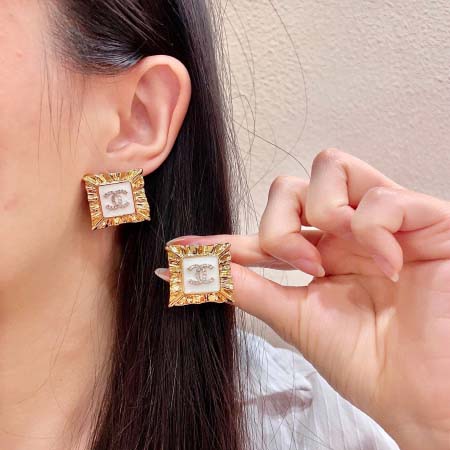 2026年2月2日入荷新品シャネルピアスギフト/誕生日/記念...