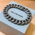 2026年2月3日入荷新品Balenciagaブレスレットギフト/誕生日/記念品/アクセサリーxin工場
