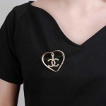 2026年2月3日入荷新品Chanelブローチギフト/誕生日/記念品/アクセサリーxin工場