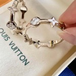 2026年2月3日入荷新品ルイヴィトンピアスギフト/誕生日/記念品/アクセサリーxin工場