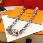 2026年2月3日入荷新品ルイヴィトンネックレスギフト/誕生日/記念品/アクセサリーxin工場