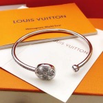 2026年2月3日入荷新品ルイヴィトン腕輪/ブレスレットギフト/誕生日/記念品/アクセサリーxin工場