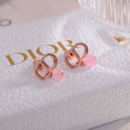 2026年2月5日入荷新品Diorピアスギフト/誕生日/記念...