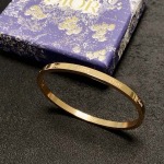 2026年2月5日入荷新品Dior腕輪/ブレスレットギフト/誕生日/記念品/アクセサリーxin工場