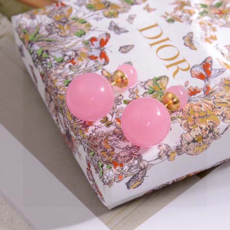 2026年2月5日入荷新品Diorピアスギフト/誕生日/記念...