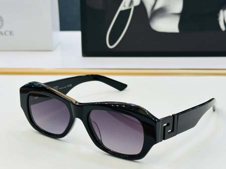 2026年2月6日入荷新品VERSACE原版復刻サングラスギ...