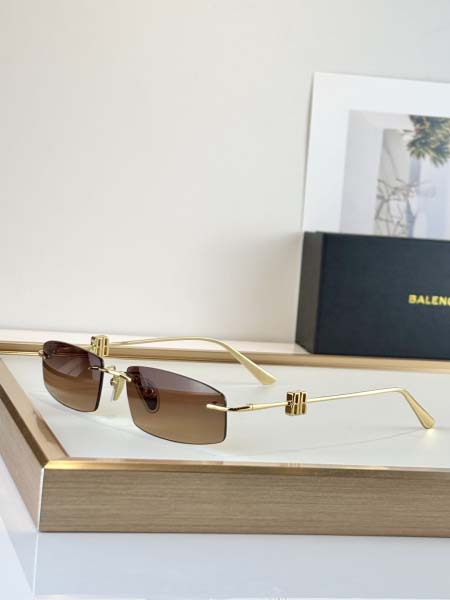 2026年2月6日入荷新品BALENCIAGA原版復刻サング...