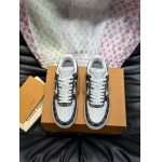 2026年2月21日入荷新作Louis Vuitton靴/スニーカー人気商品★/誕生日プレゼント/流行/高品質/JY工場