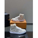 2026年2月21日入荷新作Louis Vuitton靴/スニーカー人気商品★/誕生日プレゼント/流行/高品質/JY工場