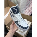 2026年2月21日入荷新作Louis Vuitton靴/スニーカー人気商品★/誕生日プレゼント/流行/高品質/JY工場