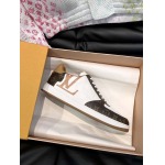 2026年2月21日入荷新作Louis Vuitton靴/スニーカー人気商品★/誕生日プレゼント/流行/高品質/JY工場