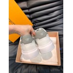 2026年2月21日入荷新作Louis Vuitton靴/スニーカー人気商品★/誕生日プレゼント/流行/高品質/JY工場