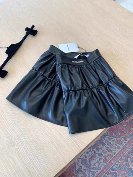 2026年2月26日入荷早春新作ANN ANDELMANハー...