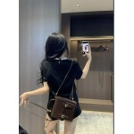 2026年2月26日入荷早春新作 miumiutシャツファッション/誕生日プレゼント/贈り物 can工場