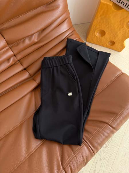 2026年3月6日入荷早春新作 Miumiuファッション/誕生日プレゼント/贈り物 can工場