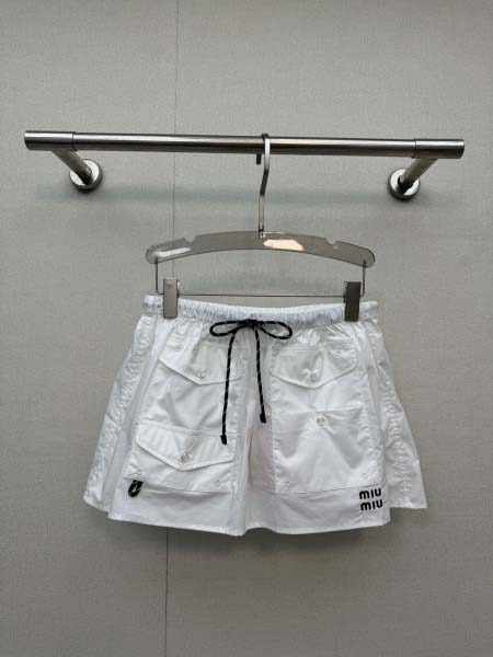 2026年3月6日入荷早春新作 Miumiuハーフスカートファッション/誕生日プレゼント/贈り物 can工場