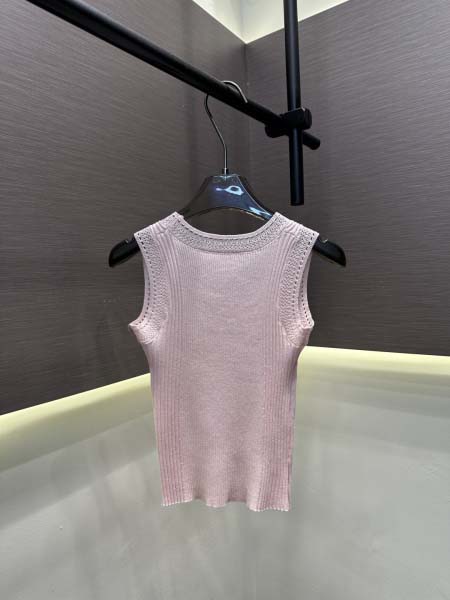 2026年3月9日入荷早春新作Miumiu女性用ファッション/誕生日プレゼント/贈り物 can工場