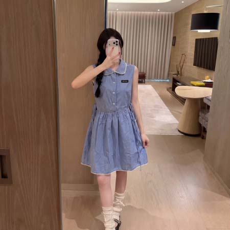 2026年3月9日入荷早春新作MIUMIU女性用ファッション/誕生日プレゼント/贈り物 can工場