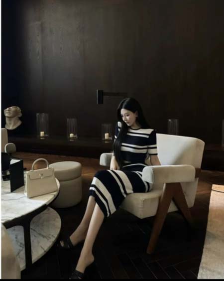 2026年3月9日入荷早春新作MIUMIU女性用ファッション/誕生日プレゼント/贈り物 can工場