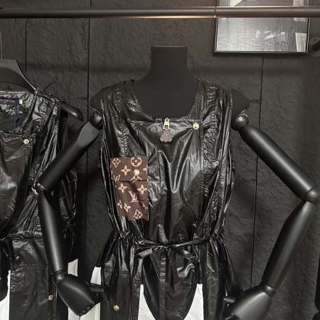 2026年3月21日入荷早春新作Louis Vuitton女性用ファッション/誕生日プレゼント/贈り物 can工場