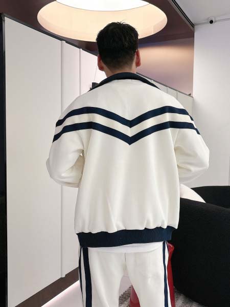 2026年3月23日入荷新作Louis Vuittonスーツ上下 超厳選★高級品/誕生日プレゼント/OM工場