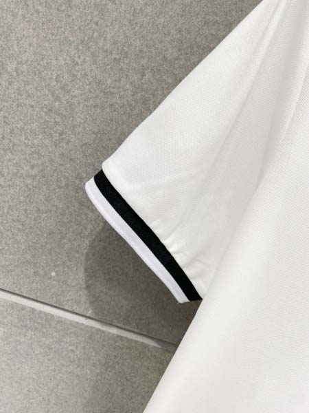 2026年3月23日入荷新作PRADA半袖 tシャツ 超厳選★高級品/誕生日プレゼント/OM工場