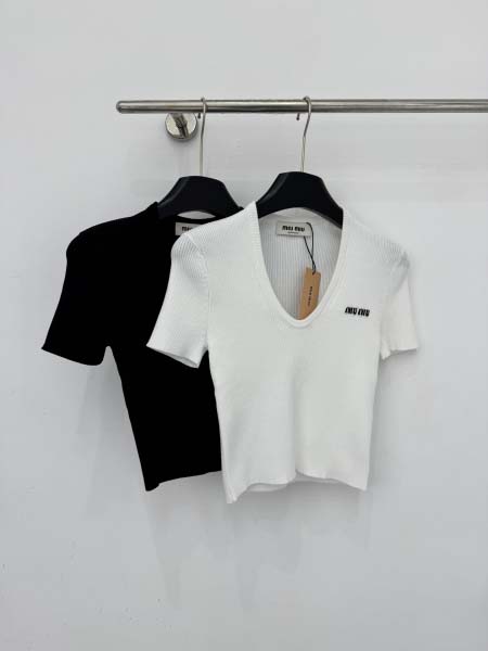 2026年3月9日入荷早春新作MIUMIU女性用ファッション...