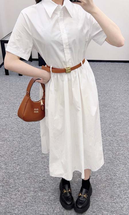 2026年3月9日入荷早春新作MIUMIU女性用ファッション...