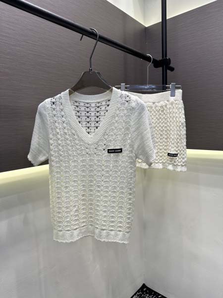 2026年3月9日入荷早春新作MIUMIUセット女性用ファッ...