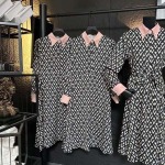 2026年3月21日入荷早春新作Valentino女性用ファッション/誕生日プレゼント/贈り物 can工場