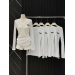 2026年3月21日入荷早春新作 Miumiu女性用ファッション/誕生日プレゼント/贈り物 can工場