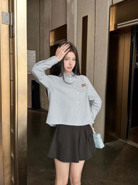 2026年3月22日入荷早春新作 Miumiu女性用ファッシ...