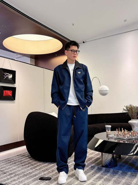 2026年3月23日入荷新作Pradaスーツ上下 超厳選★高...