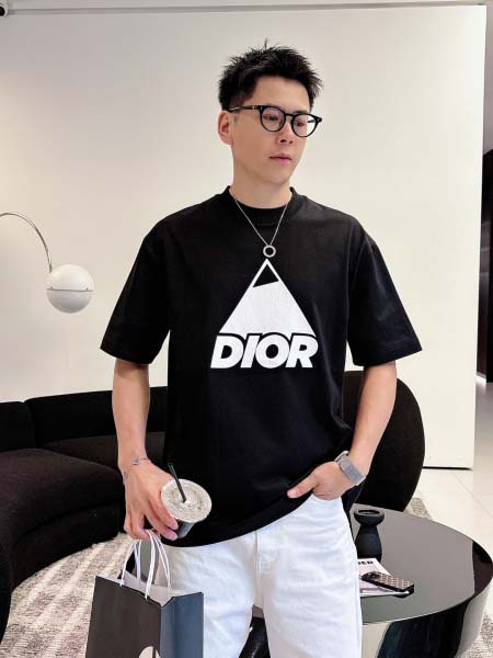 2026年3月30日入荷新作Dior半袖Tシャツ春夏高品質超...