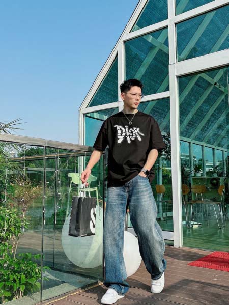 2026年3月30日入荷新作Dior半袖Tシャツ春夏高品質超...