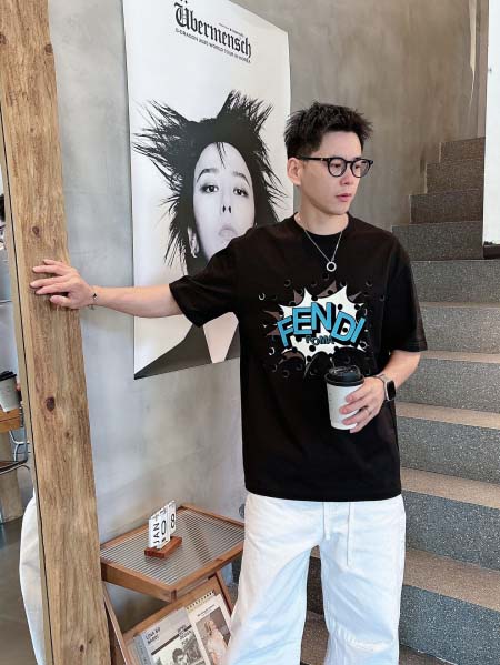 2026年3月29日入荷新作Fendi半袖Tシャツ春夏高品質...