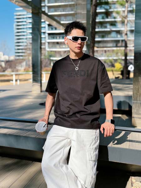 2026年3月29日入荷新作Fendi半袖Tシャツ春夏高品質...