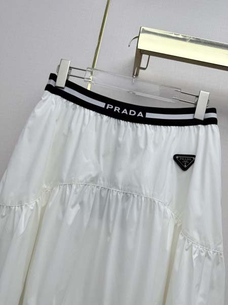 2026年4月4日入荷春夏新作Prada 高級品復刻 女性服 KL工場