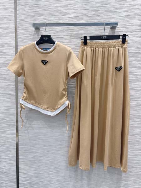 2026年4月4日入荷春夏新作Prada 高級品復刻 女性服 KL工場