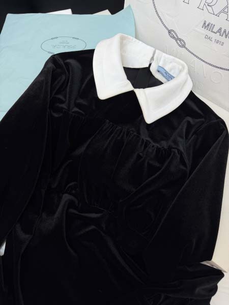 2026年4月4日入荷春夏新作Prada 高級品復刻 女性服 KL工場