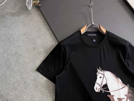 2026年4月7日入荷春夏新作Louis Vuittontシャツ高級なプレゼント/誕生日プレゼント/高品質/メンツ/記念品/ wenzhou工場